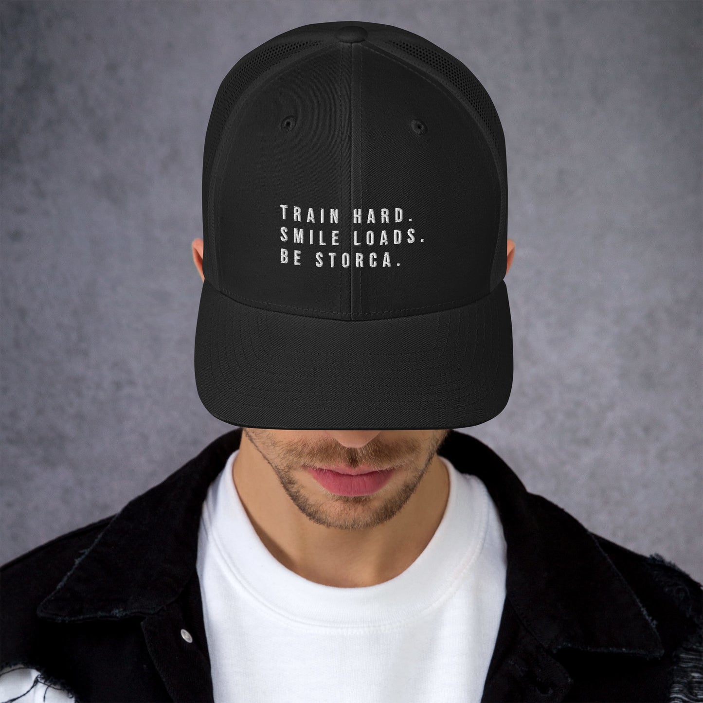 STORCA TRUCKER CAP // BLACK MOTTO.